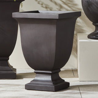 FIBRECLAY BECKETT SQ FOOTED PLANTER SMALL