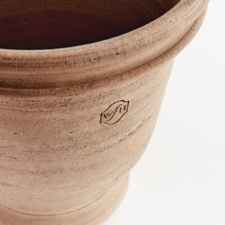 WAKEFIELD HANDMADE DRYDEN POT #6