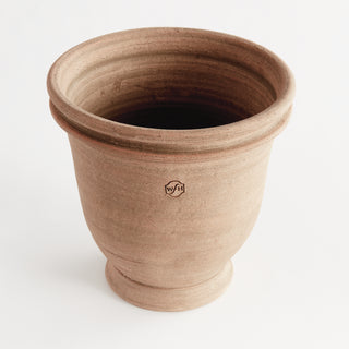 WAKEFIELD HANDMADE DRYDEN POT #10