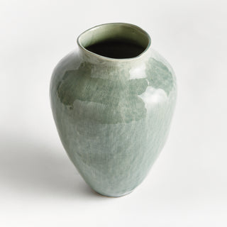 BARCLAY BUTERA OJAI VASE SMALL