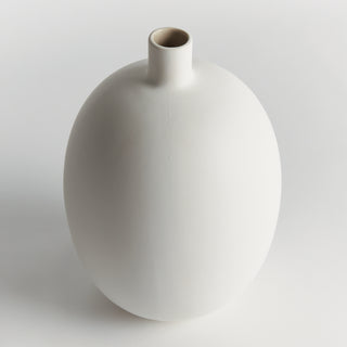 BARCLAY BUTERA SANDBAR VASE MEDIUM