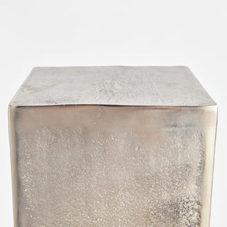 VICTOR PEDESTAL SHORT